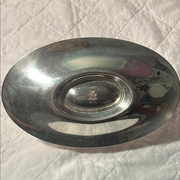 CAMILLE Elegant Silver Teacup and Saucer Set - Picture 3 of 11